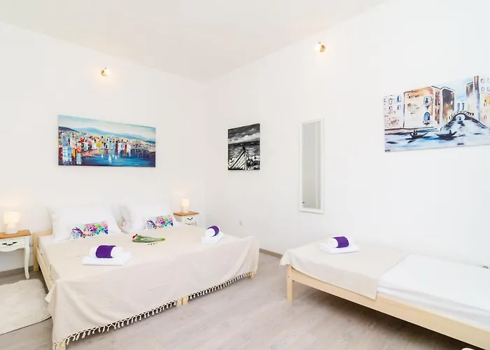 Amabilis شقة مْليني