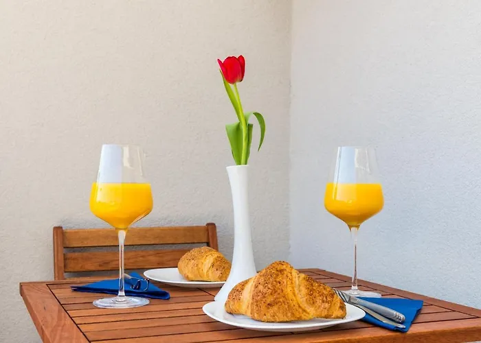 Amabilis * مْليني