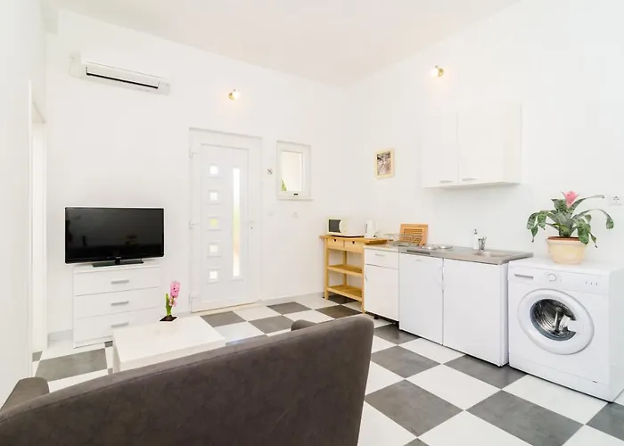 Amabilis شقة مْليني